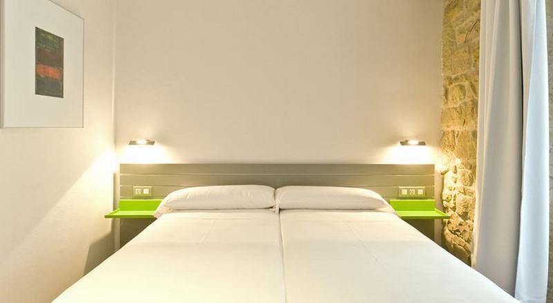 Hotel & Suites Arrizul Gros San Sebastian Exterior photo